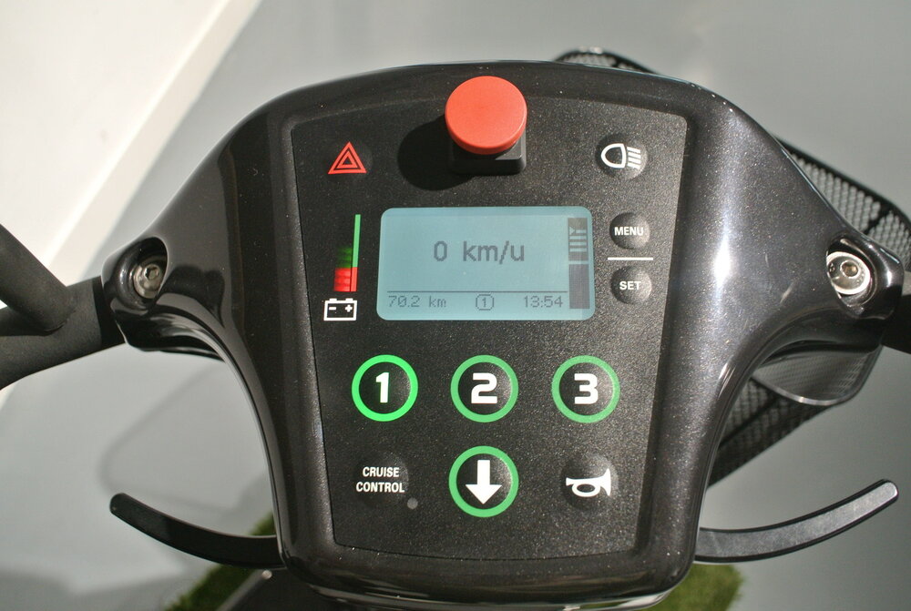 Tweedehands Solo 3 wiel Black Editio