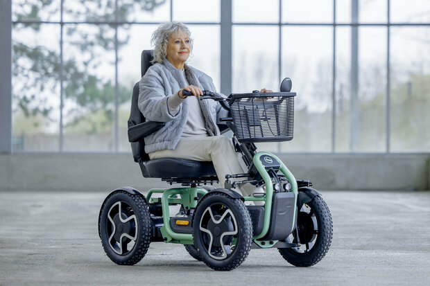 Scootmobiel Sterling S800 bij Scoozy